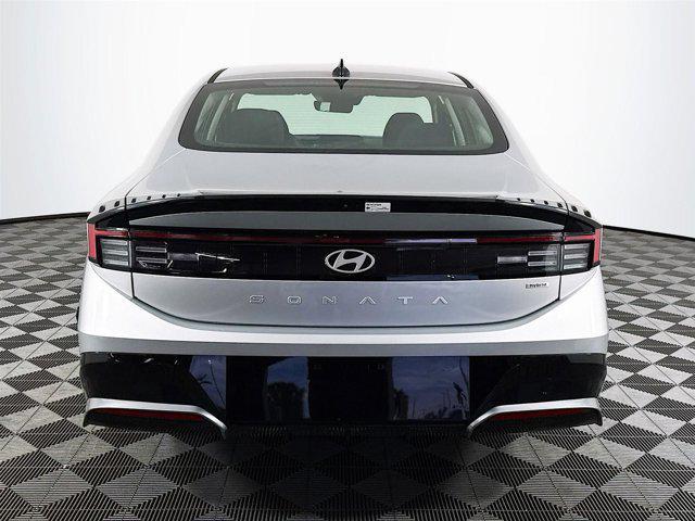 new 2025 Hyundai Sonata Hybrid car, priced at $29,712