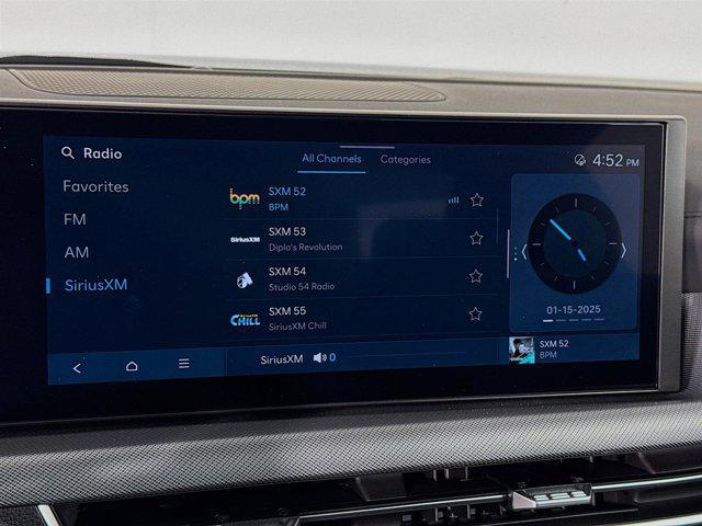 new 2025 Hyundai Sonata Hybrid car, priced at $29,712