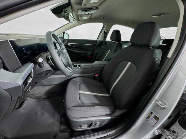new 2025 Hyundai Sonata Hybrid car, priced at $29,712