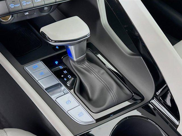 new 2025 Hyundai Elantra car, priced at $28,182