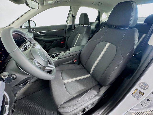 new 2025 Hyundai Sonata Hybrid car, priced at $32,763