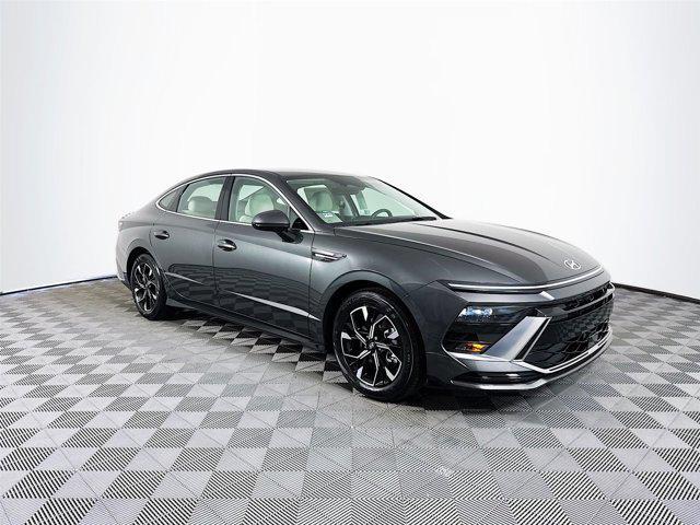 new 2025 Hyundai Sonata car, priced at $31,080