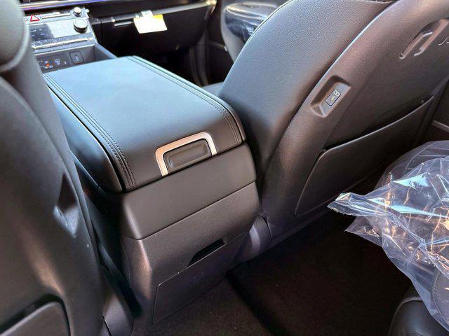 new 2025 Hyundai Santa Fe car, priced at $42,066