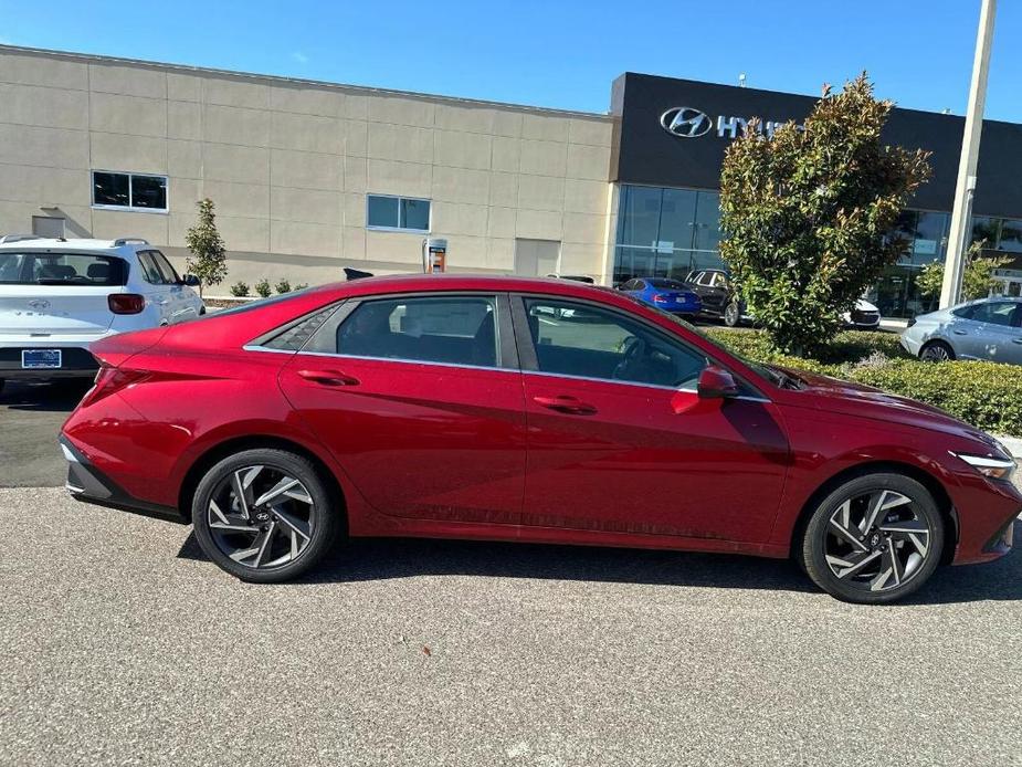 new 2024 Hyundai Elantra car, priced at $25,045