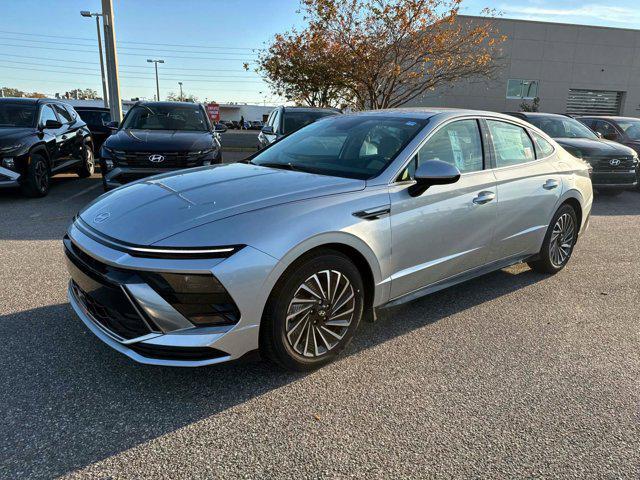 new 2025 Hyundai Sonata Hybrid car, priced at $30,237
