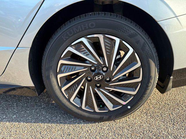 new 2025 Hyundai Sonata Hybrid car, priced at $30,237