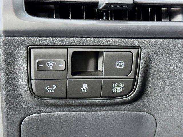 new 2025 Hyundai TUCSON Hybrid car, priced at $37,431