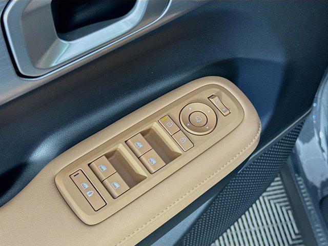 new 2025 Hyundai Santa Fe car, priced at $47,025