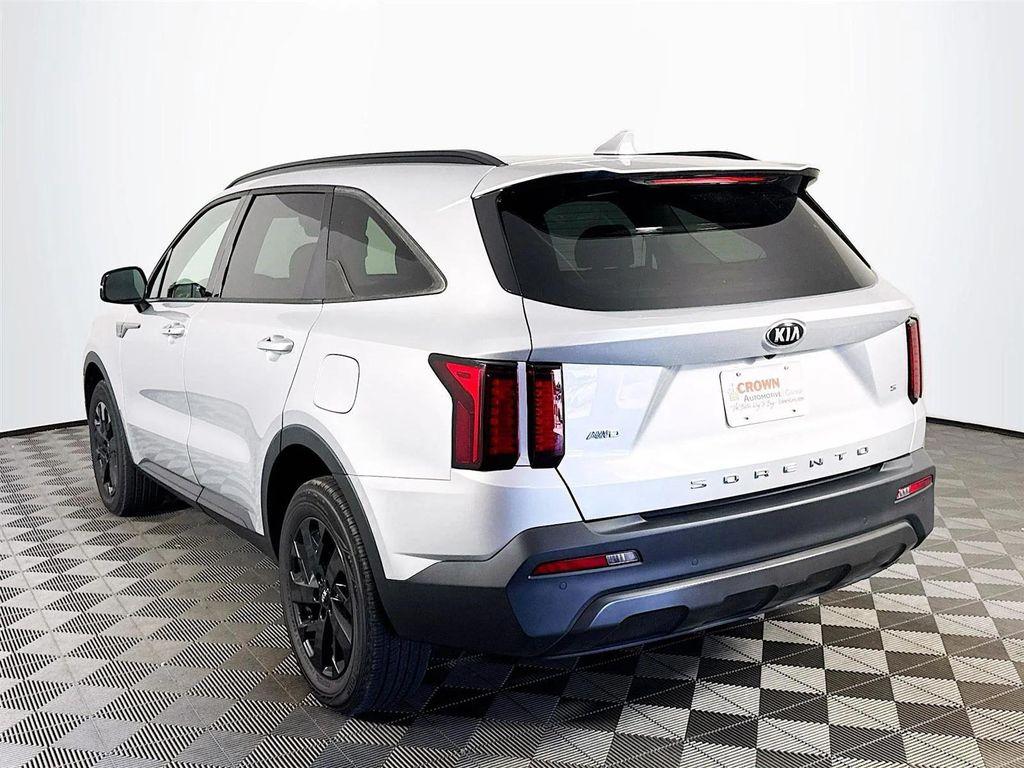 used 2021 Kia Sorento car, priced at $24,388