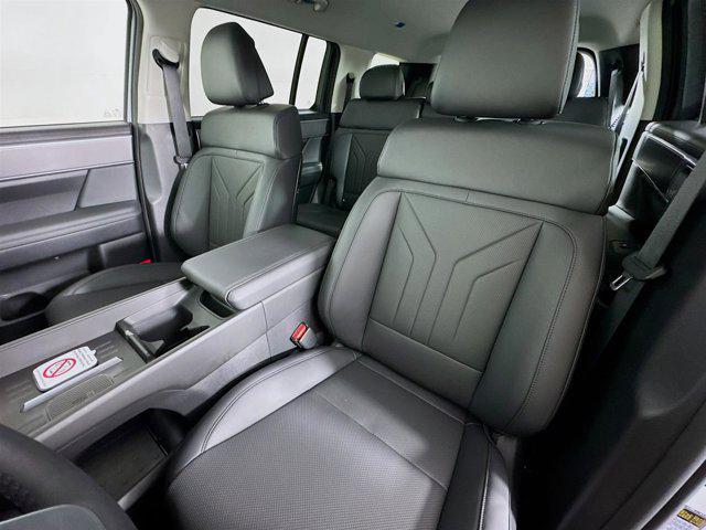 new 2025 Hyundai Santa Fe car, priced at $40,645
