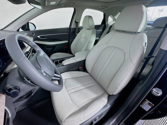 new 2025 Hyundai Sonata Hybrid car, priced at $37,650