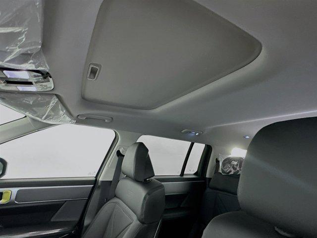 new 2025 Hyundai Santa Fe car, priced at $40,666
