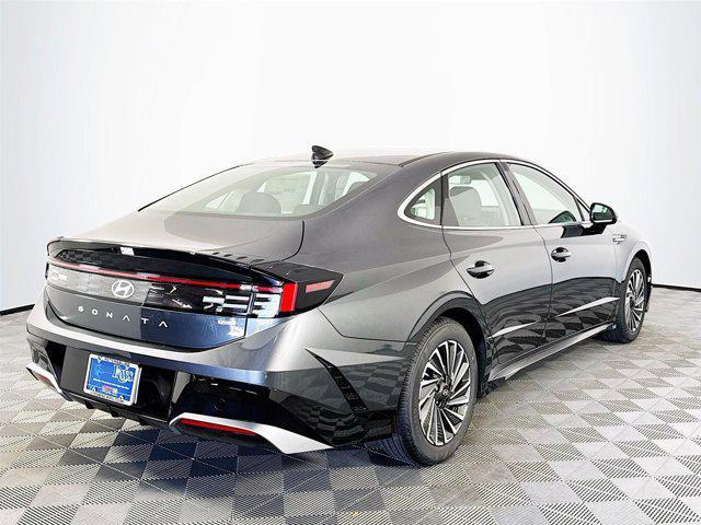 new 2025 Hyundai Sonata Hybrid car, priced at $31,083