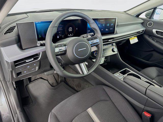 new 2025 Hyundai Sonata Hybrid car, priced at $31,083