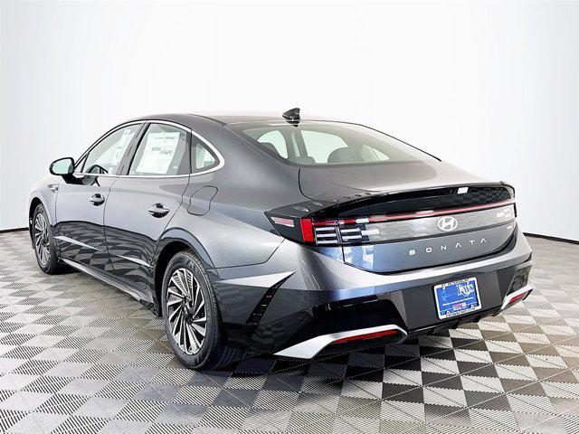 new 2025 Hyundai Sonata Hybrid car, priced at $31,083