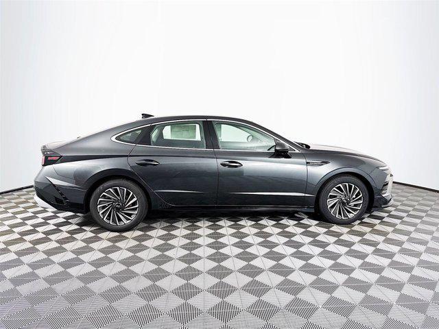 new 2025 Hyundai Sonata Hybrid car, priced at $31,083