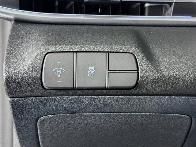 new 2025 Hyundai Elantra car, priced at $26,184
