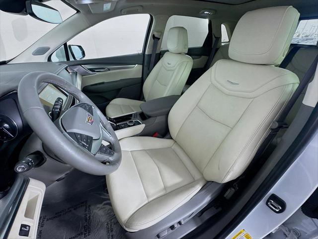 used 2022 Cadillac XT5 car, priced at $36,488