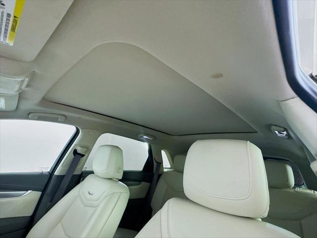 used 2022 Cadillac XT5 car, priced at $36,488