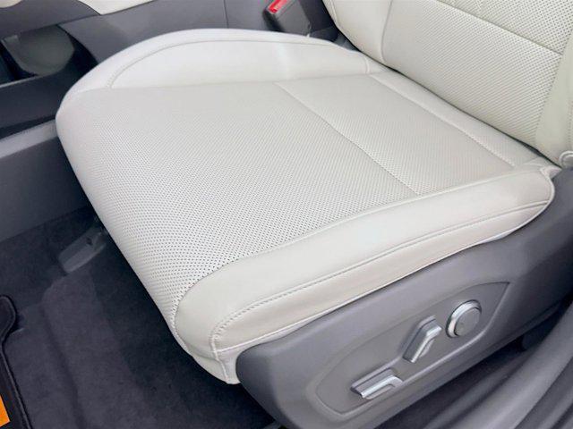 new 2025 Hyundai Santa Fe car, priced at $40,134