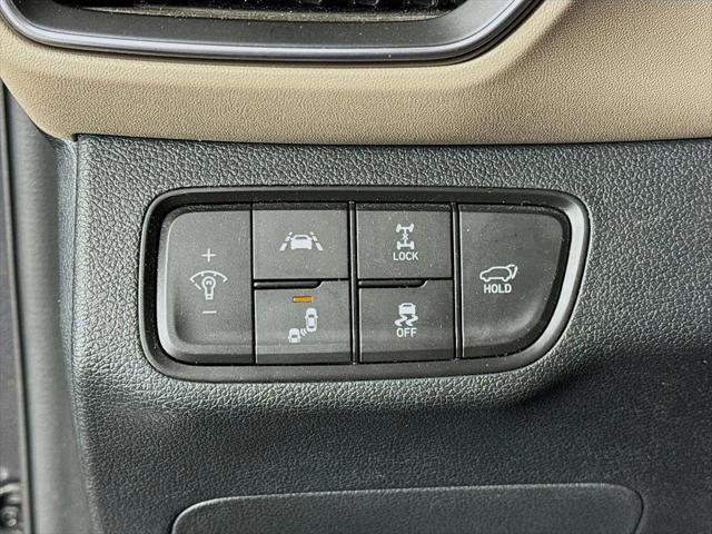 used 2020 Hyundai Santa Fe car, priced at $18,288