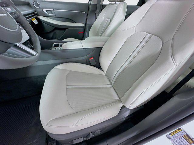 new 2025 Hyundai Sonata car, priced at $30,695