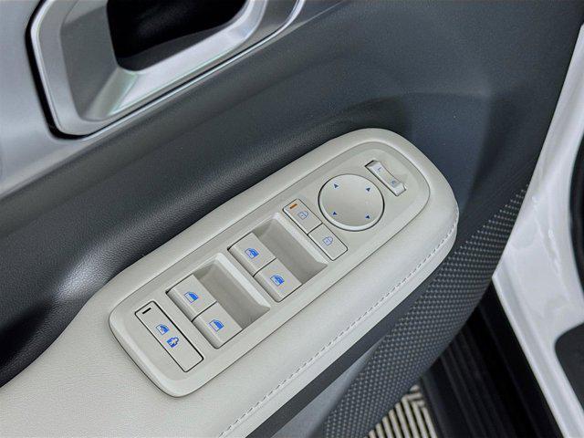 new 2025 Hyundai Santa Fe car, priced at $38,373