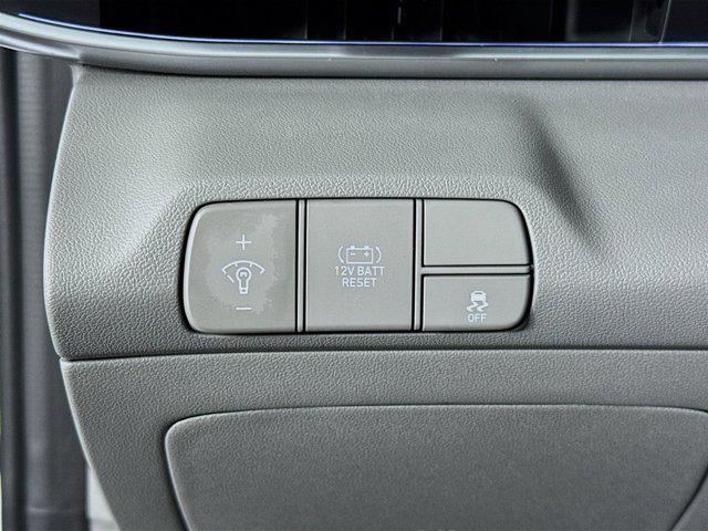 new 2025 Hyundai Elantra car, priced at $28,240