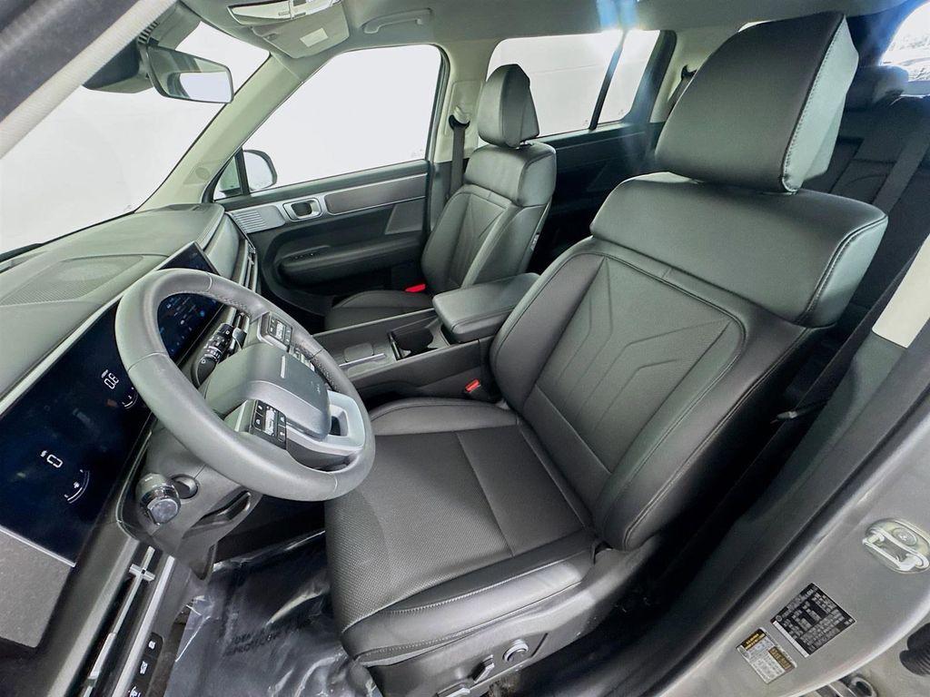used 2024 Hyundai Santa Fe car, priced at $29,987
