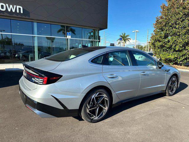 new 2024 Hyundai Sonata car, priced at $29,597