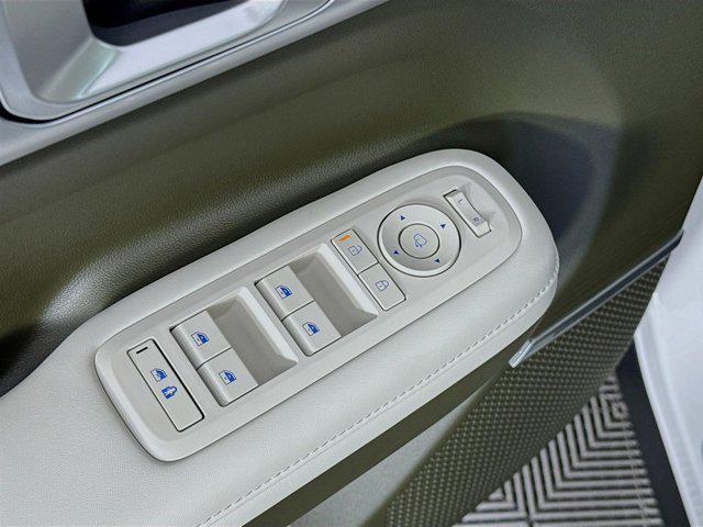 new 2025 Hyundai SANTA FE HEV car, priced at $50,750
