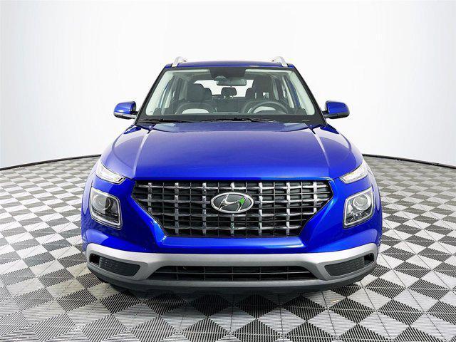 new 2025 Hyundai Venue car, priced at $22,516