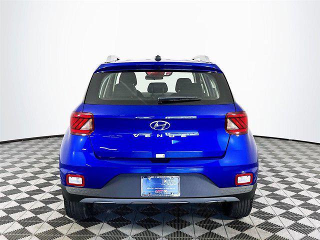 new 2025 Hyundai Venue car, priced at $22,516