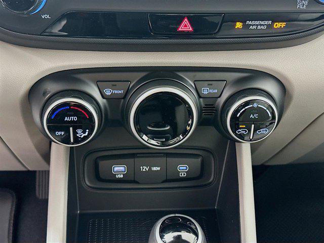 new 2025 Hyundai Venue car, priced at $22,401