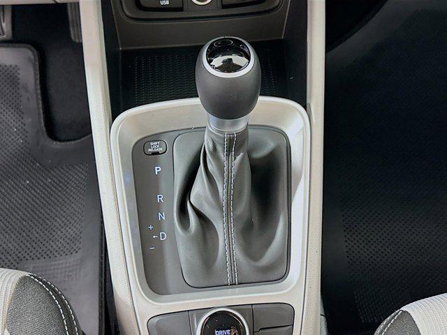 new 2025 Hyundai Venue car, priced at $22,518