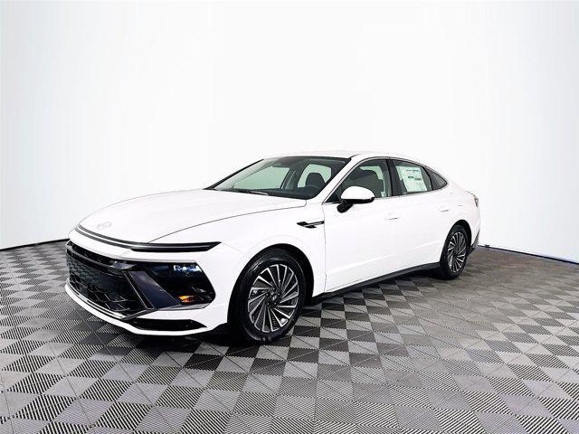 new 2025 Hyundai Sonata Hybrid car, priced at $31,655