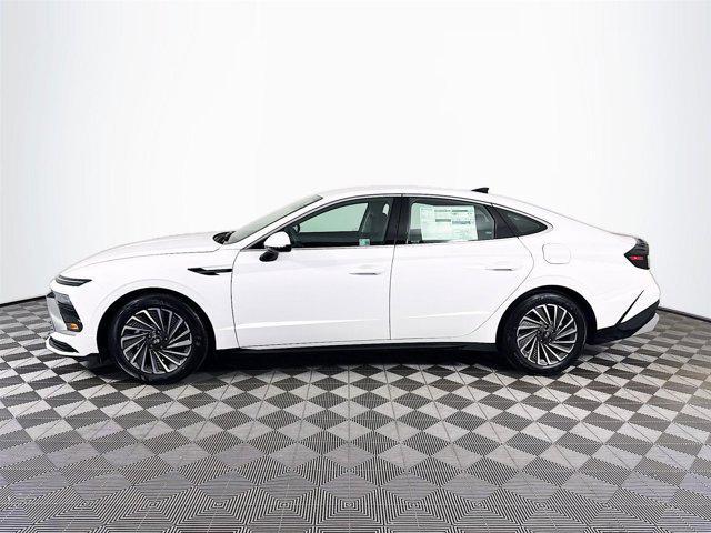 new 2025 Hyundai Sonata Hybrid car, priced at $31,655