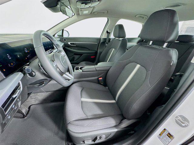 new 2025 Hyundai Sonata Hybrid car, priced at $30,668