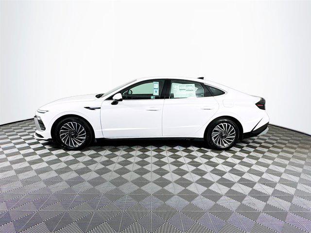 new 2025 Hyundai Sonata Hybrid car, priced at $30,668