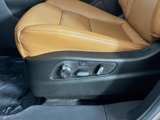 used 2023 Cadillac XT4 car, priced at $28,988