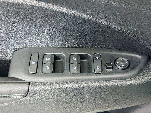new 2025 Hyundai Venue car, priced at $23,081