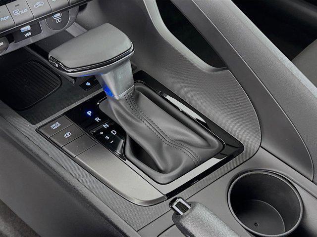 new 2025 Hyundai Elantra car, priced at $22,718