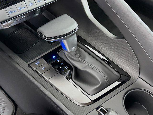 new 2025 Hyundai Elantra car, priced at $22,892