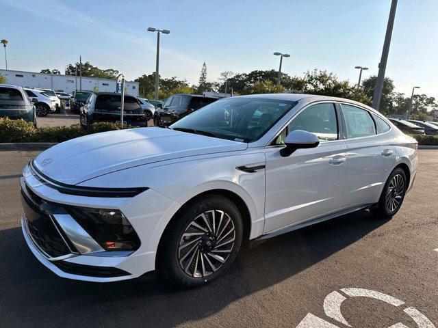 new 2024 Hyundai Sonata Hybrid car, priced at $30,735