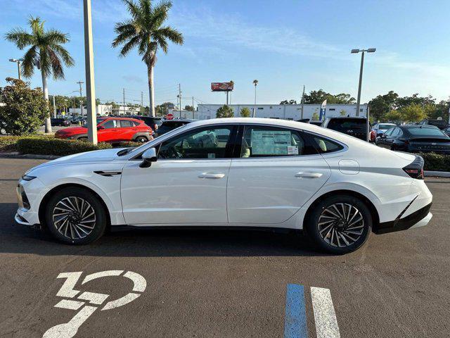 new 2024 Hyundai Sonata Hybrid car, priced at $30,735