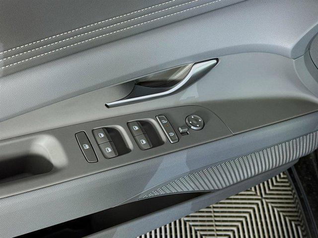 new 2025 Hyundai Elantra car, priced at $23,418