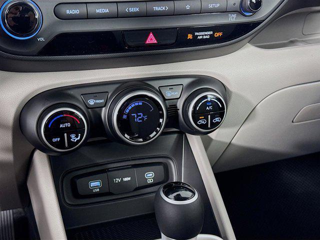 new 2025 Hyundai Venue car, priced at $22,401