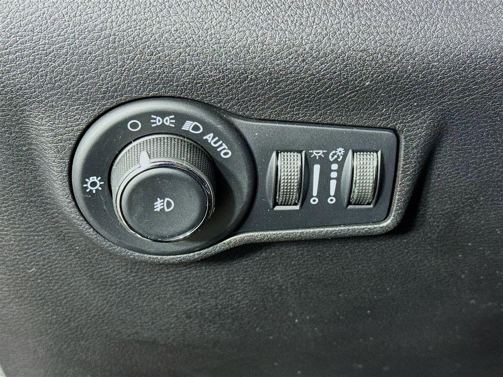 used 2023 Jeep Compass car, priced at $20,788