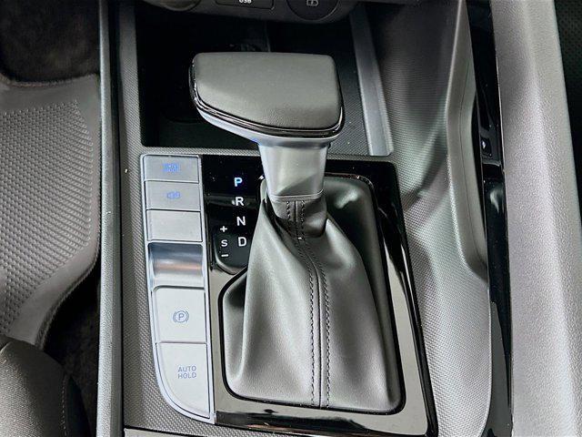 new 2025 Hyundai Elantra car, priced at $26,519