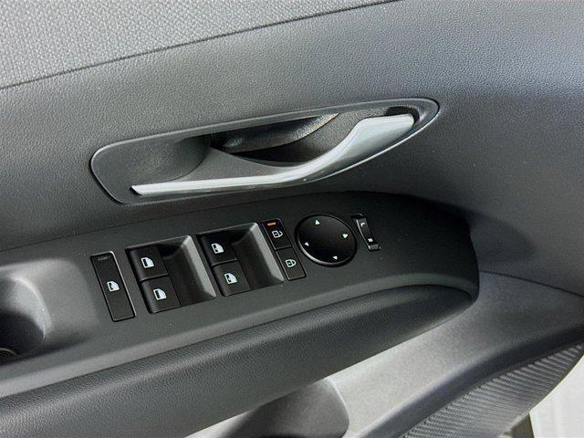new 2025 Hyundai TUCSON Hybrid car, priced at $36,660